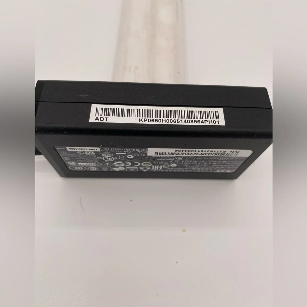(1) ACER A11-065N1A 19V 3.42A 65W Genuine Original AC Power Adapter Charger EUC